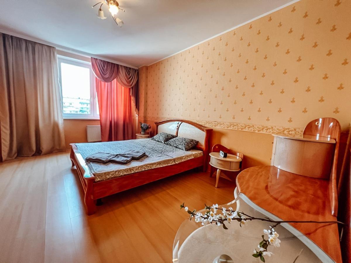Cozy Apartments On The Left Bank Kiev Buitenkant foto